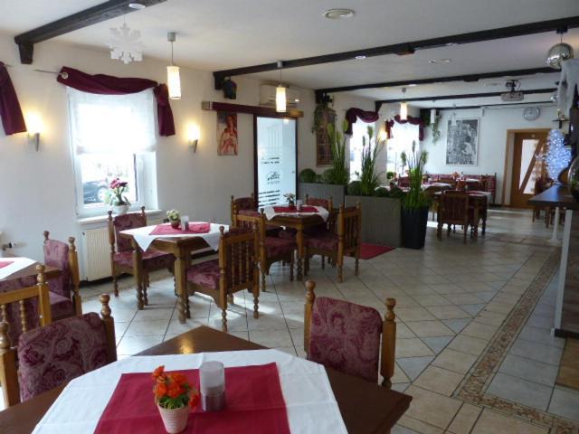 Hotel/Restaurant Balkan Sömmerda エクステリア 写真