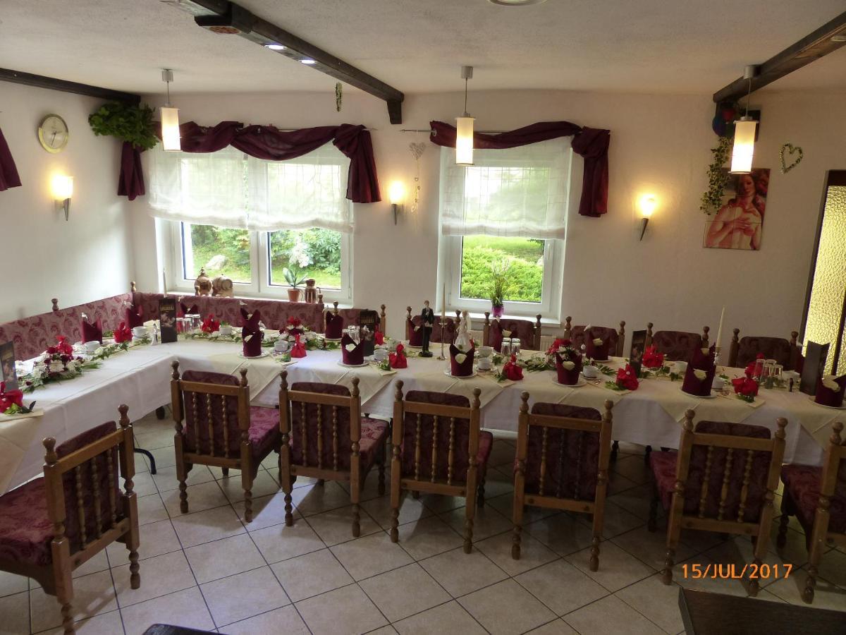 Hotel/Restaurant Balkan Sömmerda エクステリア 写真