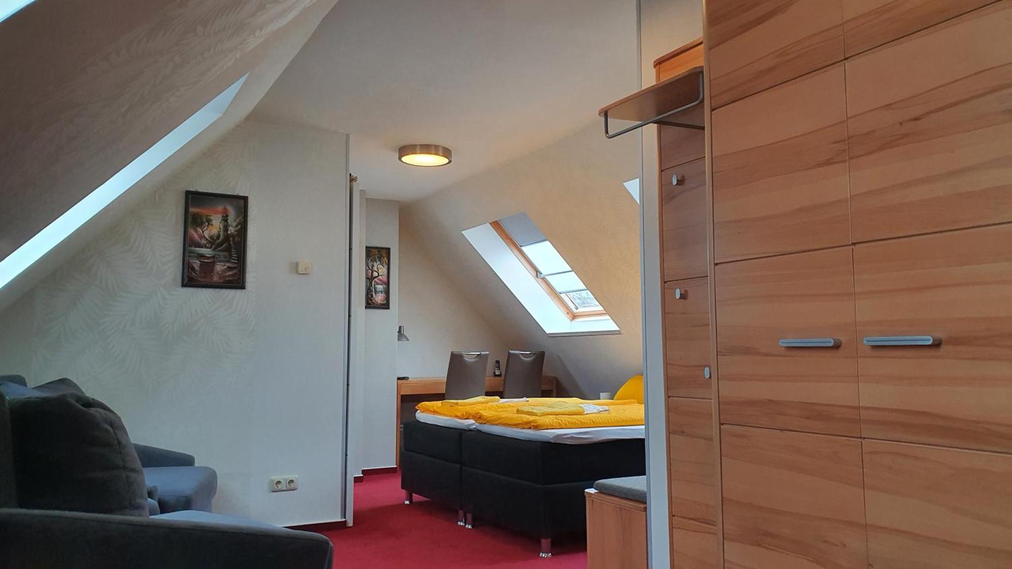 Hotel/Restaurant Balkan Sömmerda エクステリア 写真
